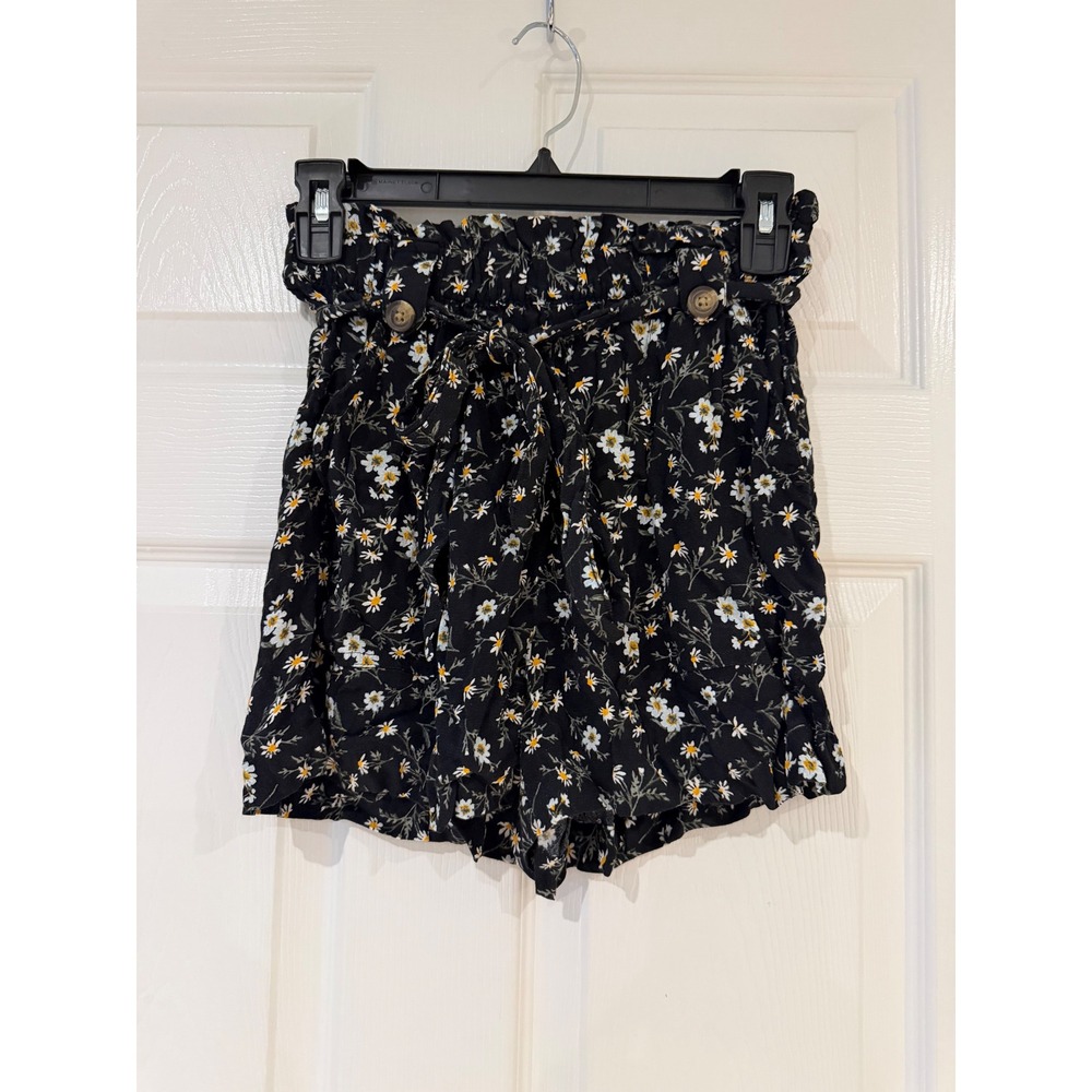 American Eagle Floral Paperbag Waist Shorts‎ Black Daisy Print Small Boho Summer